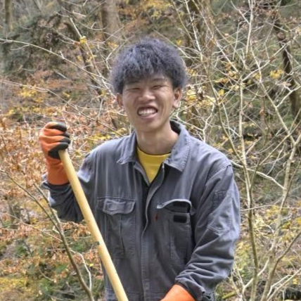 販売担当・佐藤望夢